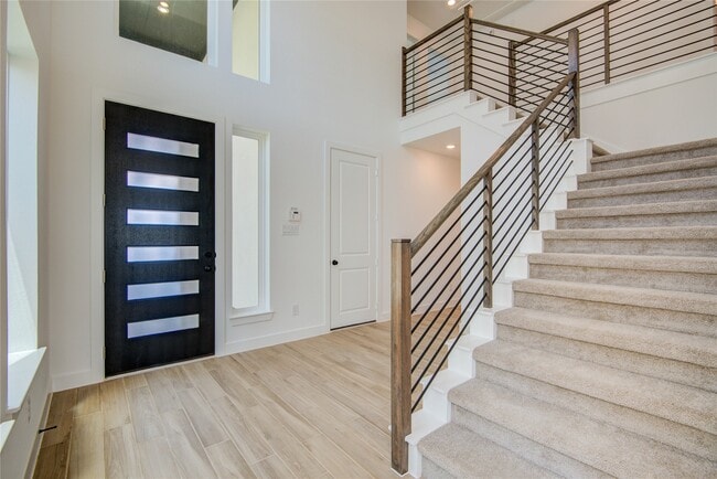 Photo - 21803 Fitzroy Mnr Ln