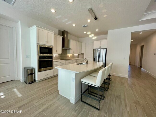 Photo - 437 Aquamarine Wy