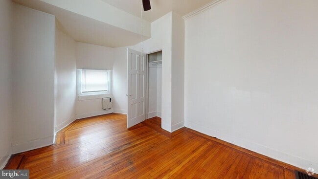 Building Photo - 2119 N 8th St Rental