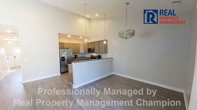 Photo - Beautiful 3 BD/2 BA End Unit Townhome in Leland