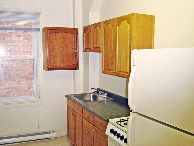 Photo - 1403 Madison Ave Unidad 1403-2R