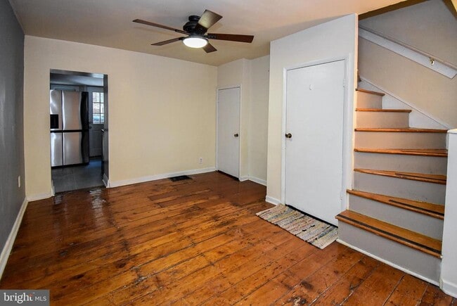 Photo - 132 Conarroe St