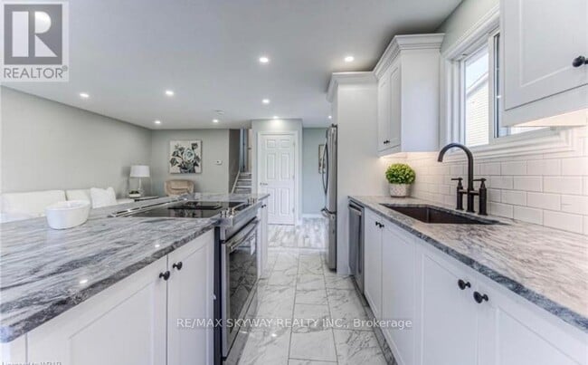 Photo - 238 B Northlake Dr