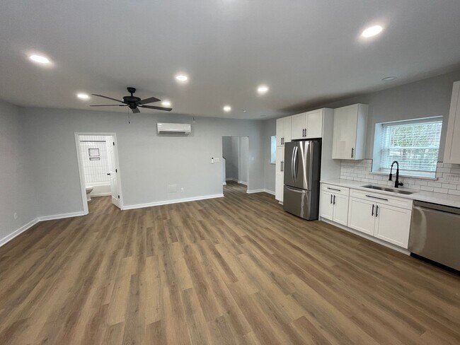 Photo - X ADU Telfair Rd Unit ADU - Private Room with Private Bathroom