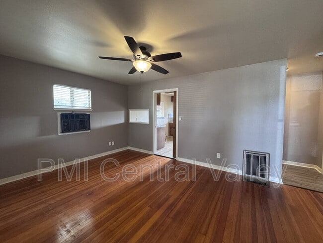 Photo - 340 Sperry Ave