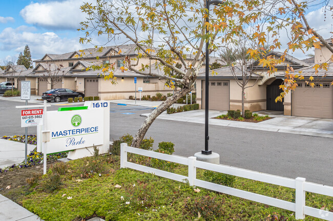 Masterpiece Parke - Masterpiece Parke Townhomes