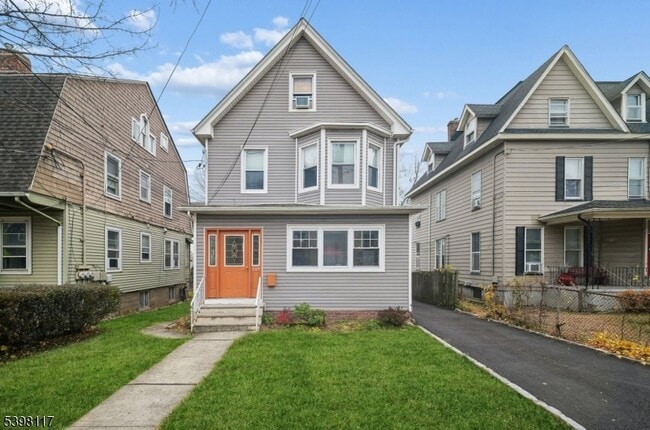 Building Photo - 159 Valley Rd