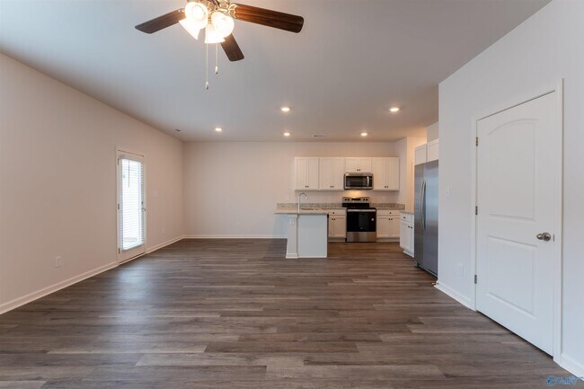 Photo - 221 Maple Spg Trl