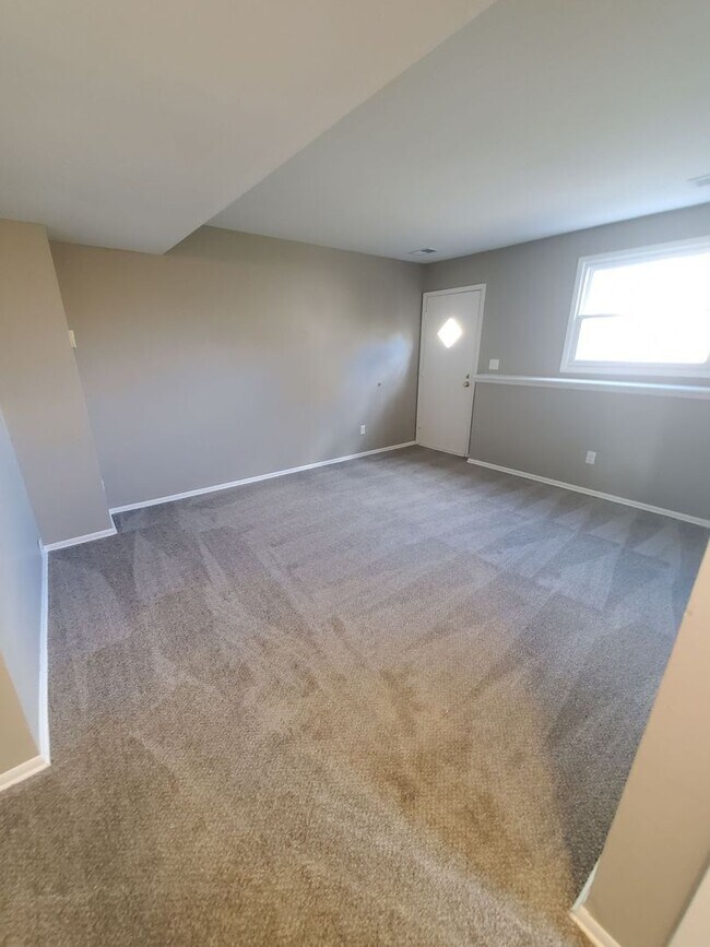 Photo - 9118-9120 N Joyce Ave. (Duplex) Unit 9118