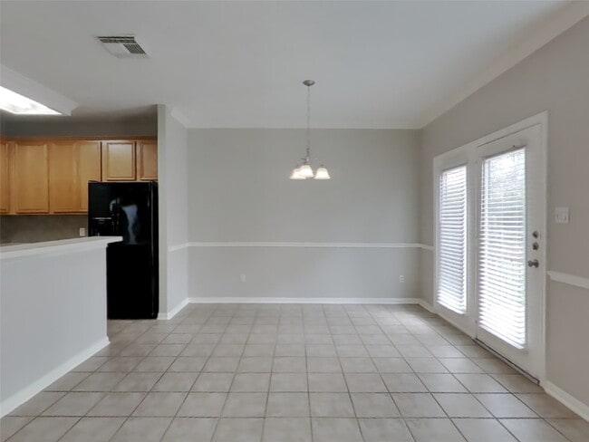 Photo - 2907 Crescent Star Rd