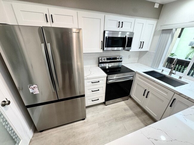Photo - 7958 Mission Center Ct Unidad K
