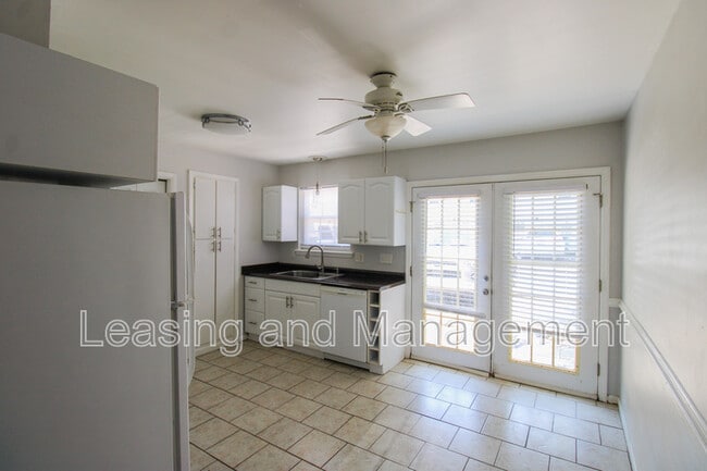 Photo - 1423 Ashley River Rd Unit 1D