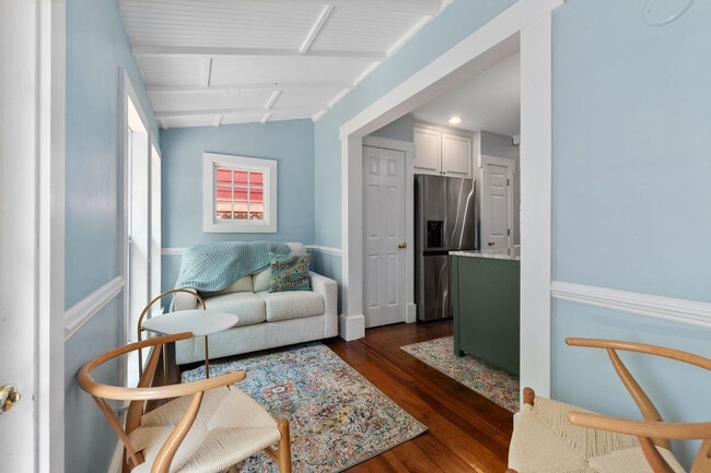 Building Photo - 72 Abbott St Unit ID1281926P Rental