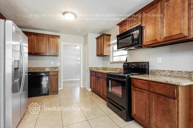 Photo - 939 Lakewood Ave