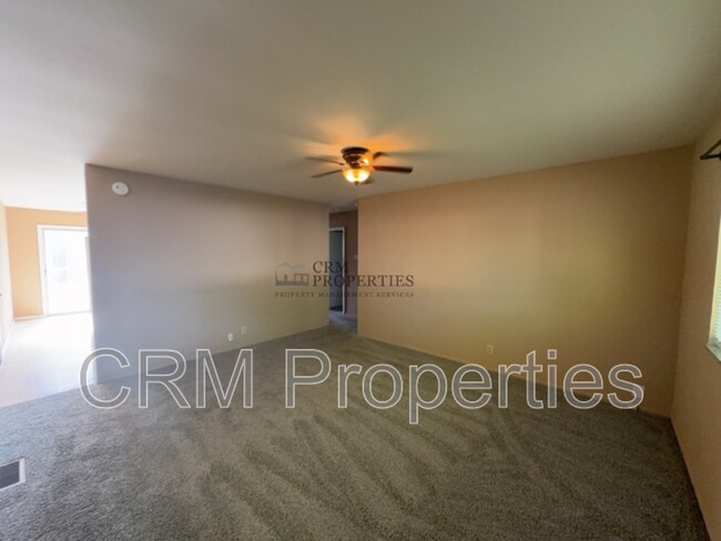 Photo - 2400 Balmoral Blvd