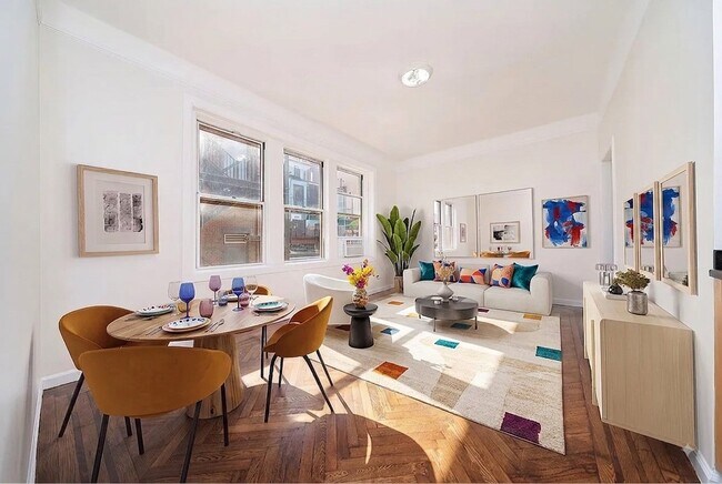 Photo - 117 W 13th St Unidad 20