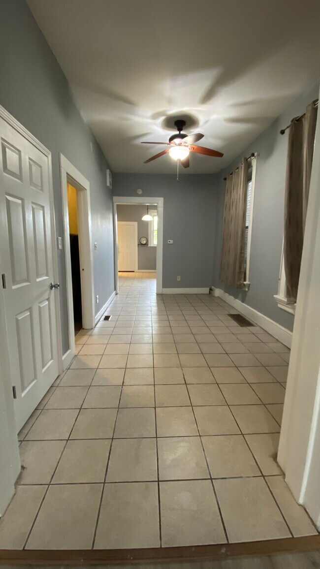 Dining Room (Pantry Left Closed Door) - 1621 W Cullerton St