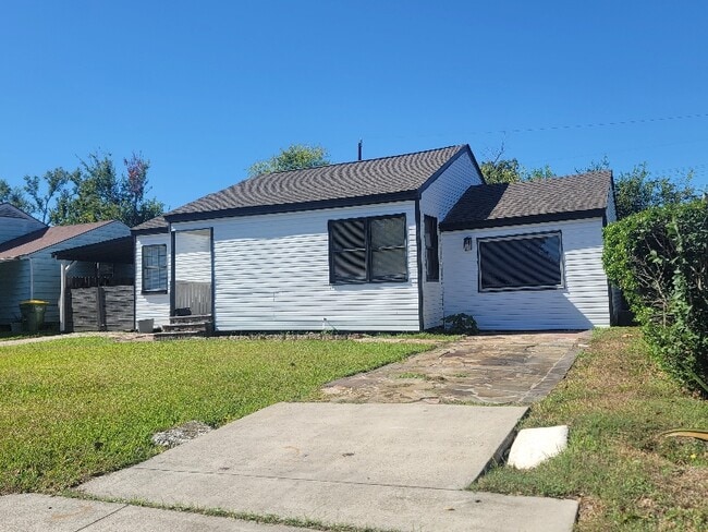 Photo - 1112 Sunset Dr