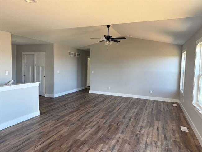 Photo - 1145 Marathon Dr