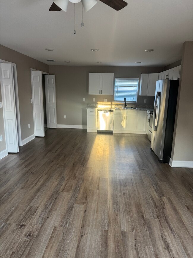 Photo - 1149 Sycamore St Unit 1149