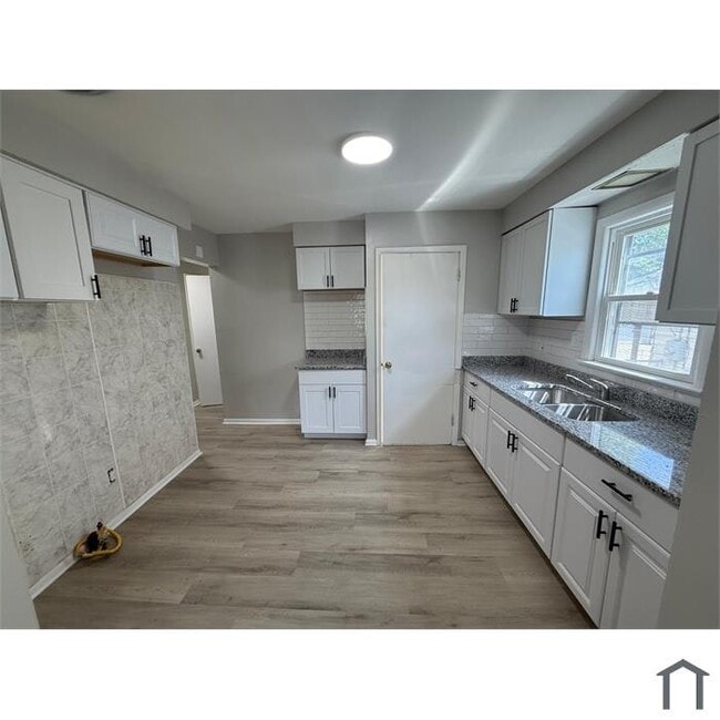 Photo - 5755 Turney Rd