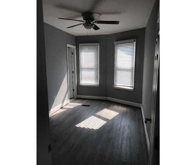 5324 Ready Ave Unit G AVAILABLE $600 G - New Room