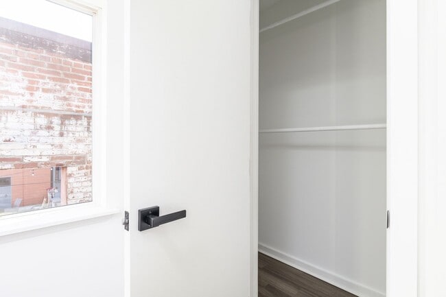 Photo - 3003 W Glenwood Ave Unit 33