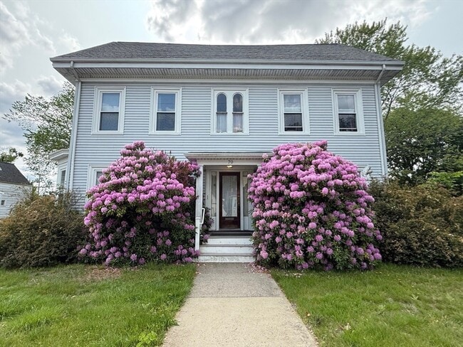 Building Photo - 70 Tremont St Unit 2R