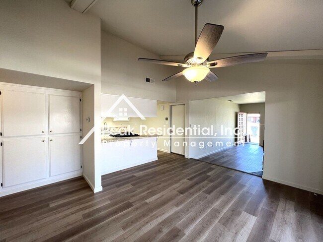 Photo - Updated 2bd/1ba Duplex In The Arden Area