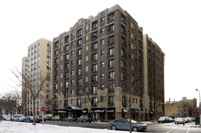 The Legacy HB at Clarendon Park