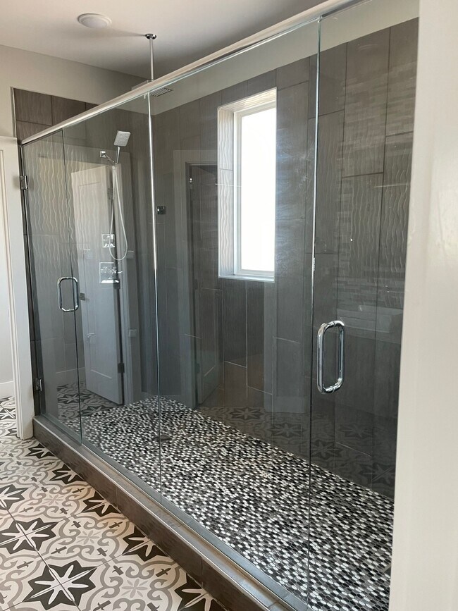 Photo - 1 N Desoto Pl