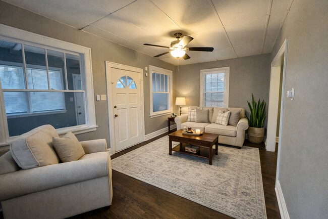 Photo - 541 Forsythe Ave