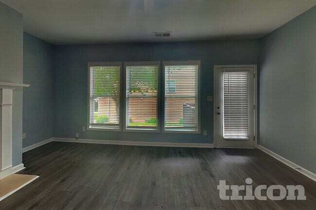 Photo - 205 Ledgewood Mill Way NE