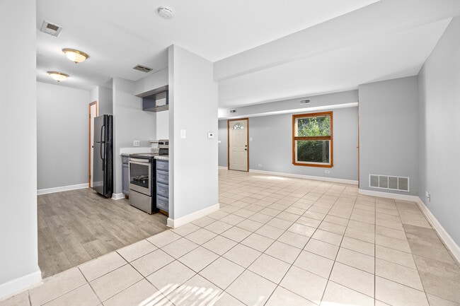 Photo - 1370 N Glen Cir Unit C