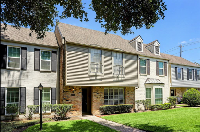 Photo - 13072 Trail Hollow Dr Townhome