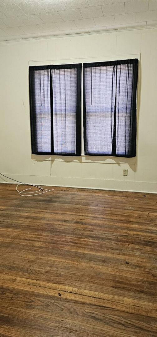 Photo - 2/1 Ready to move in