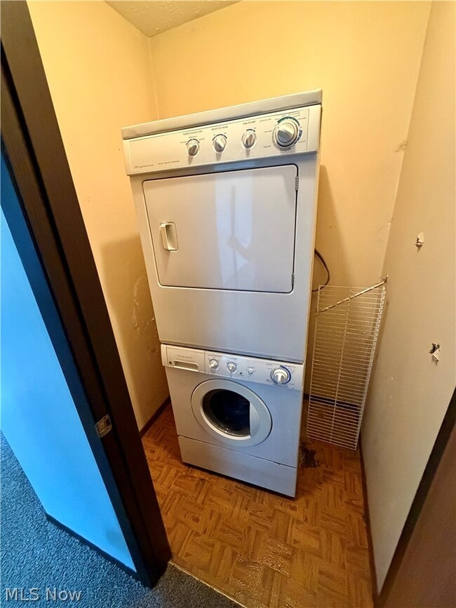 Building Photo - 1152 S Lincoln Ave Unit A