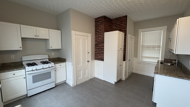 Photo - 43 Dartmouth St Unit 1