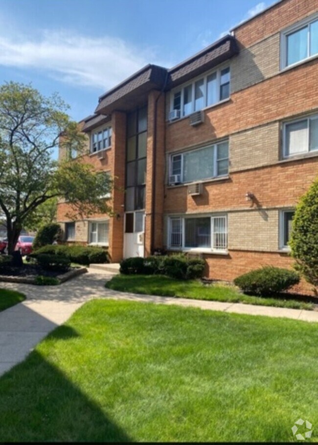 Building Photo - 8216 S Jeffery Blvd Rental