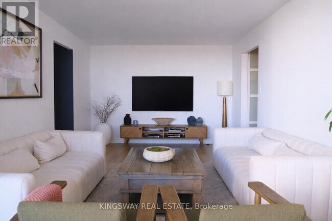 Photo - 75 Graydon Hall Dr Unit 602