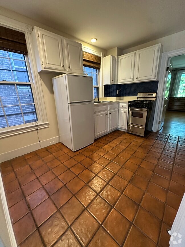 Building Photo - 80 West Cedar St Unit 3 Rental