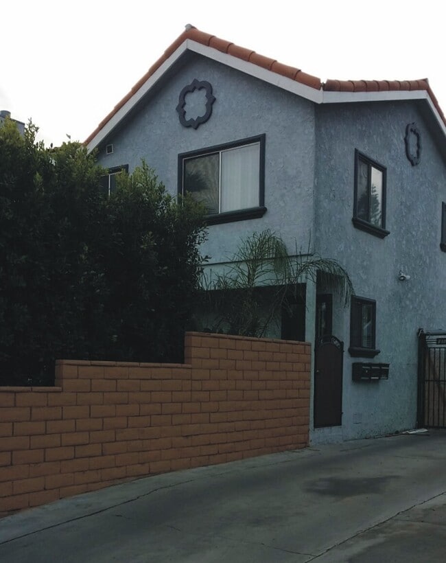 Photo - 6407 Gentry Ave