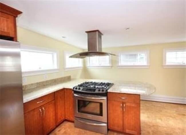 Photo - 249 Emerson St Unidad 1