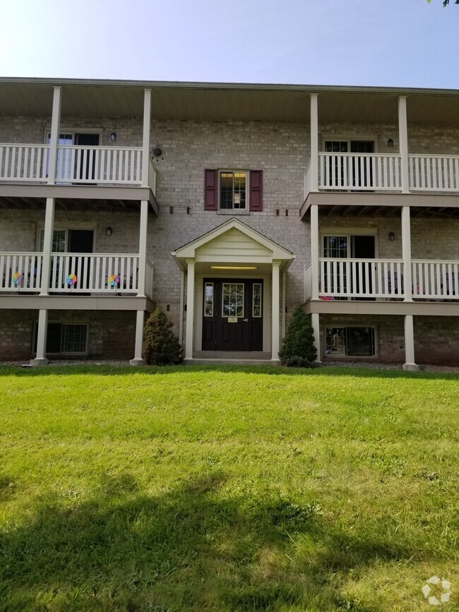 Building Photo - Almont Terrace -740 Building Unit 1 Rental