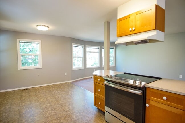 Photo - Delightful Rare Gem in SE Portland with Modern Amenities! Unit 02