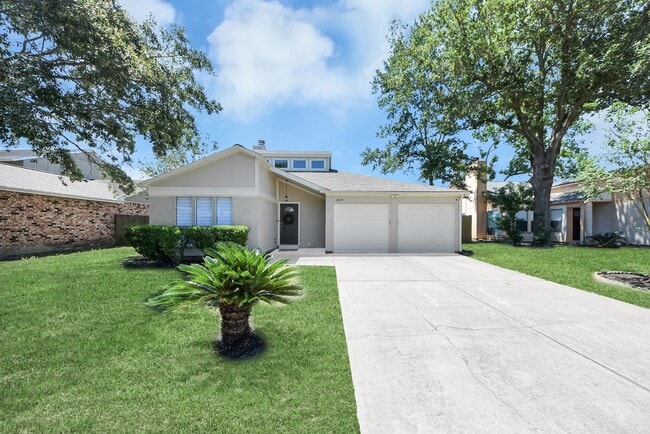 Building Photo - 18019 Autumn Hills Dr