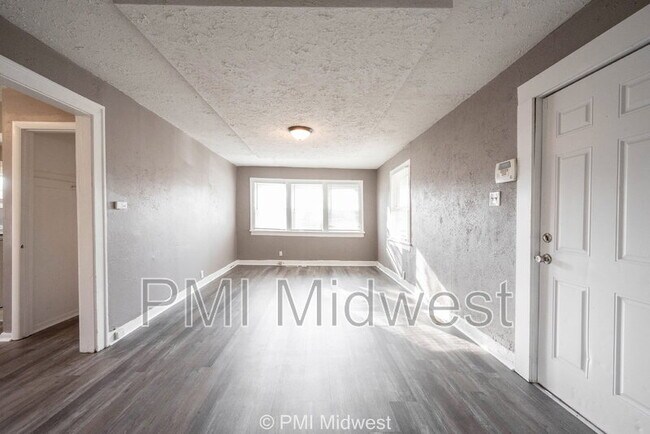 Photo - 1521 N Tacoma Ave