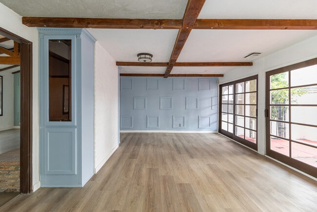 Photo - 3940 Hubert Ave