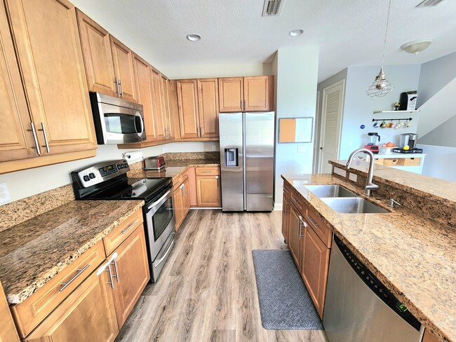 Photo - 583 NW 35th Pl