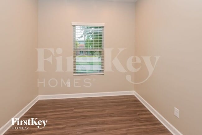 Photo - 11939 Hambright Rd